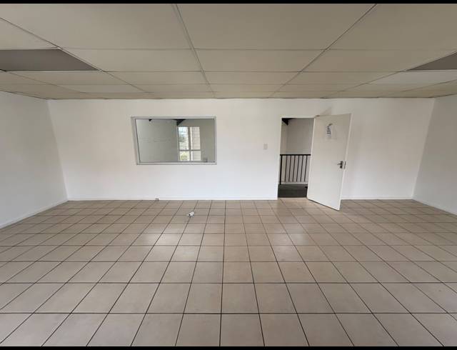 200M² WAREHOUSE TO LET IN ASLA PARK